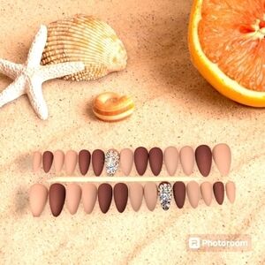 Press On Nails Short Almond Brown Diamond Design